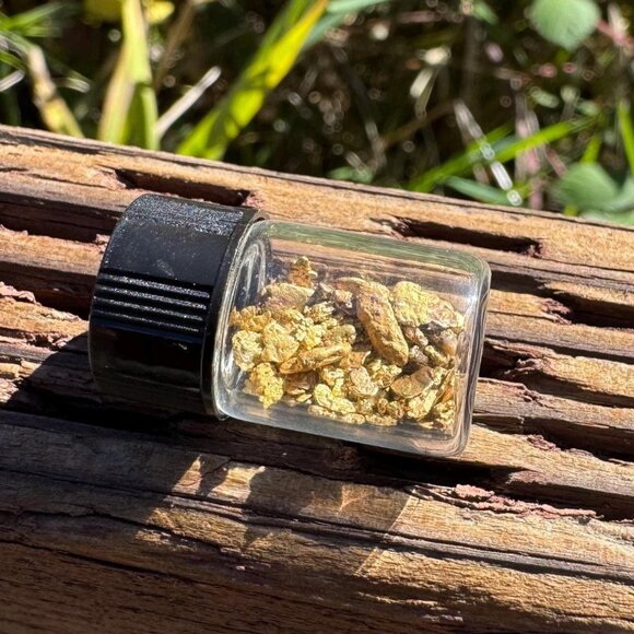 Gold Miners Personal Stash - California Gold Nuggets and Flakes in Jars 5 grams - Picture 6 of 9